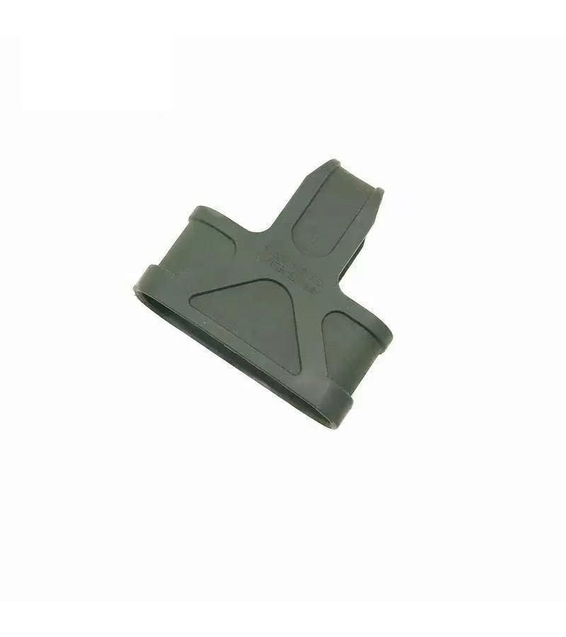 Taktik M4/M16 hızlı şarjör çekme kauçuk kılıf 5.56 Mag